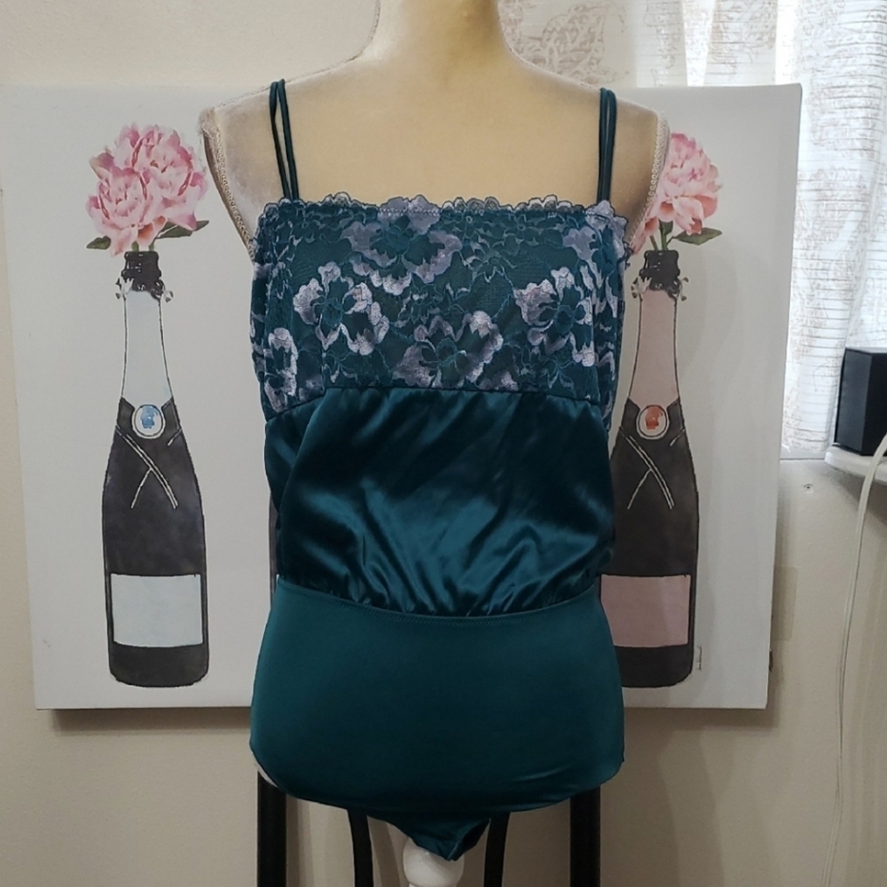 Auden Bodysuit Size Medium